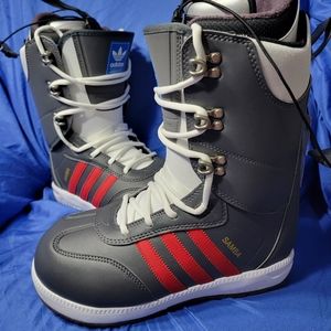 Adidas Samba ADV Snowboard boots sizes 9.5 Men